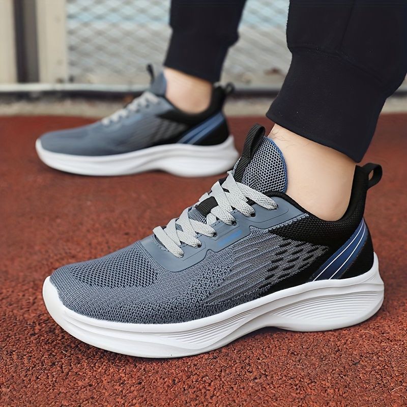 Men's fashionable woven breathable running shoes, comfortable non slip lace up soft sole sports shoes, suitable for men's outdoor activities