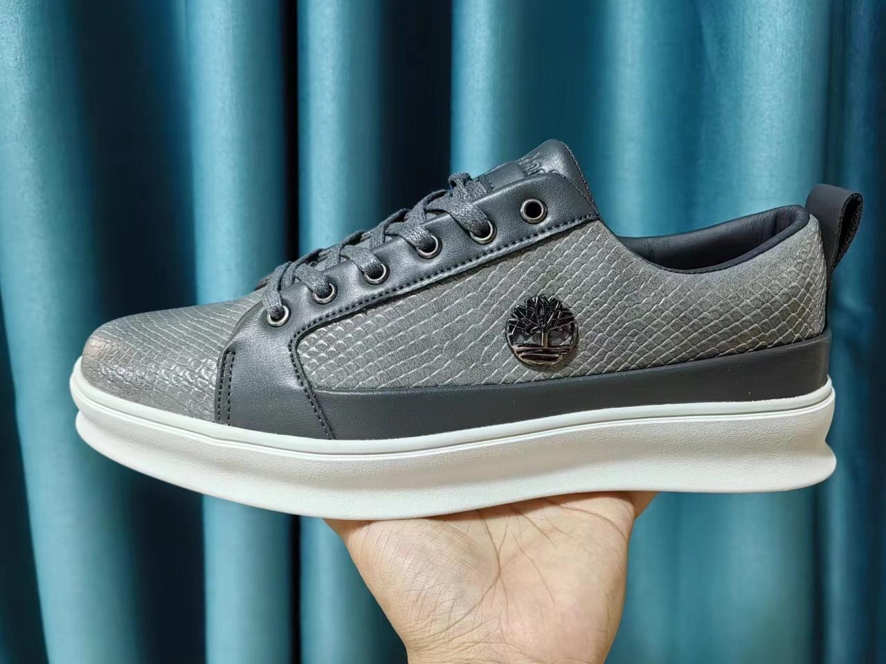 Classic New Arrival Timberland Mens Shoes Comfortable Lace Up Sneakers Fashionable Gentlemen Shoes Low Dunk Sneakers
size 40-45