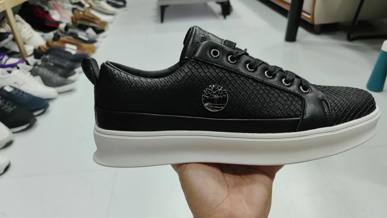 Classic New Arrival Timberland Mens Shoes Comfortable Lace Up Sneakers Fashionable Gentlemen Shoes Low Dunk Sneakers
size 40-45