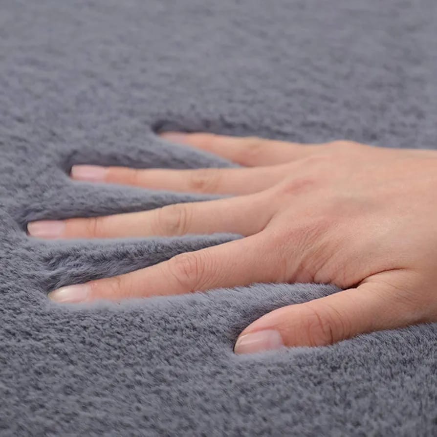 Modern 6*9 Feet  Luxury Style Nordic Rabbit fur Carpet Super Soft Smooth Mat for Living Room, Kitchen Dinning Room or Bedroom Floor Mat Rug 
Size: 6x9 feet