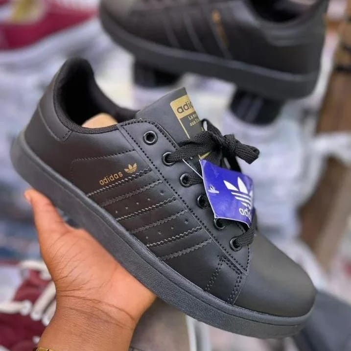 Classic Womens Shoes Comfortable Lace Up Sneakers Fashionable Ladies  Shoes Low Cut Sneakers Girls Sports
Sizes 37-41