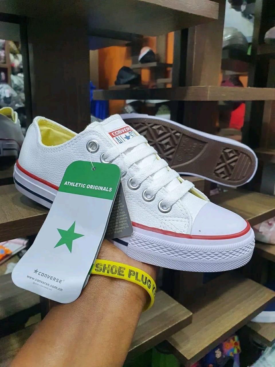 Elegant  Rubbers Leather Latest edition Unisex  Mens and Womens Shoes Comfortable Lace Up Sneakers Fashionable Gentlemen Shoes Low Cut  Rubbers Sports Shoes
Sizes (36-41)