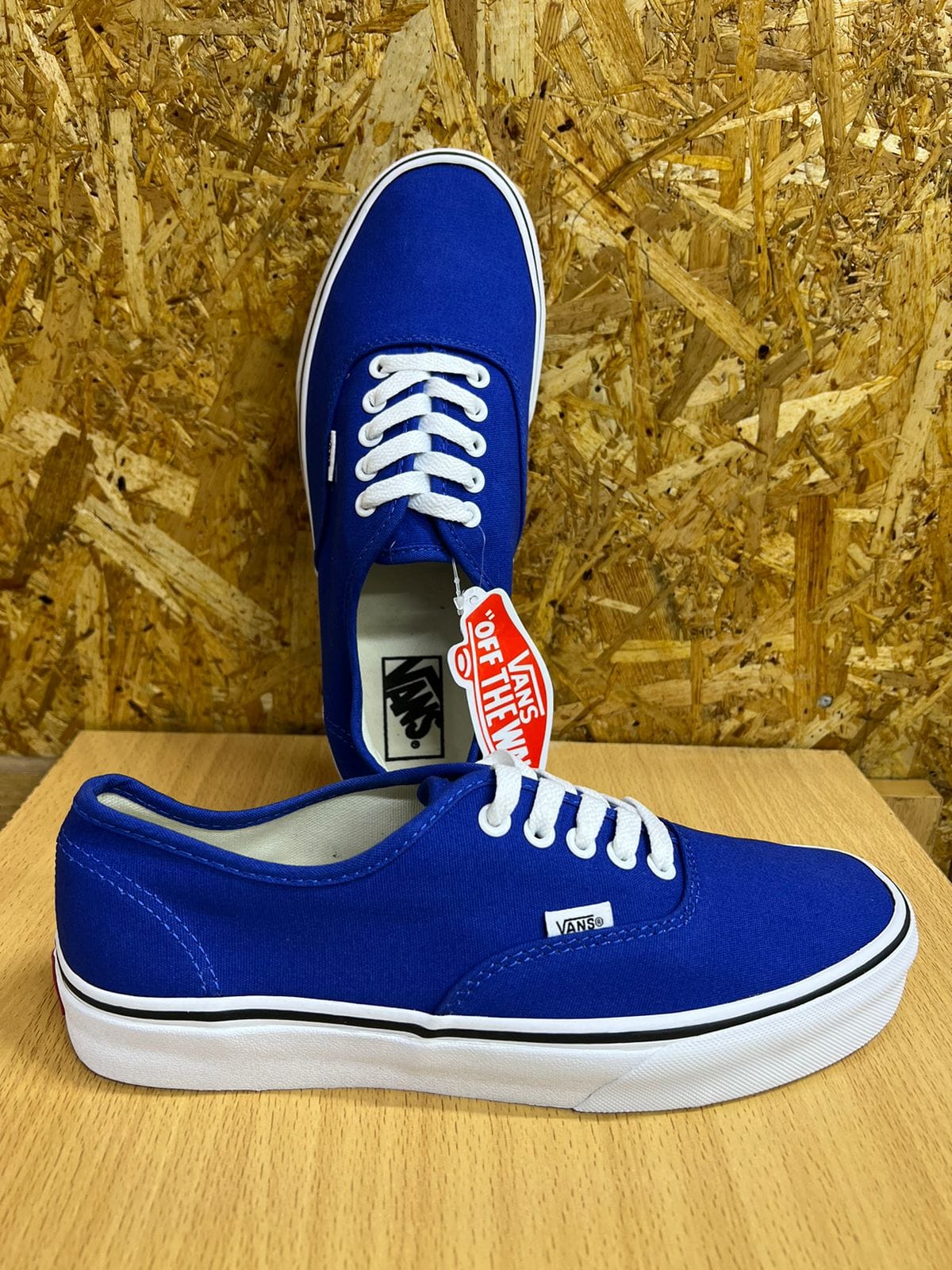 Beautiful Double Sole Vans off the Wall Unisex  Mens and Womens Shoes Comfortable Lace Up Sneakers Fashionable Gentlemen Shoes Low Dunk Rubbers