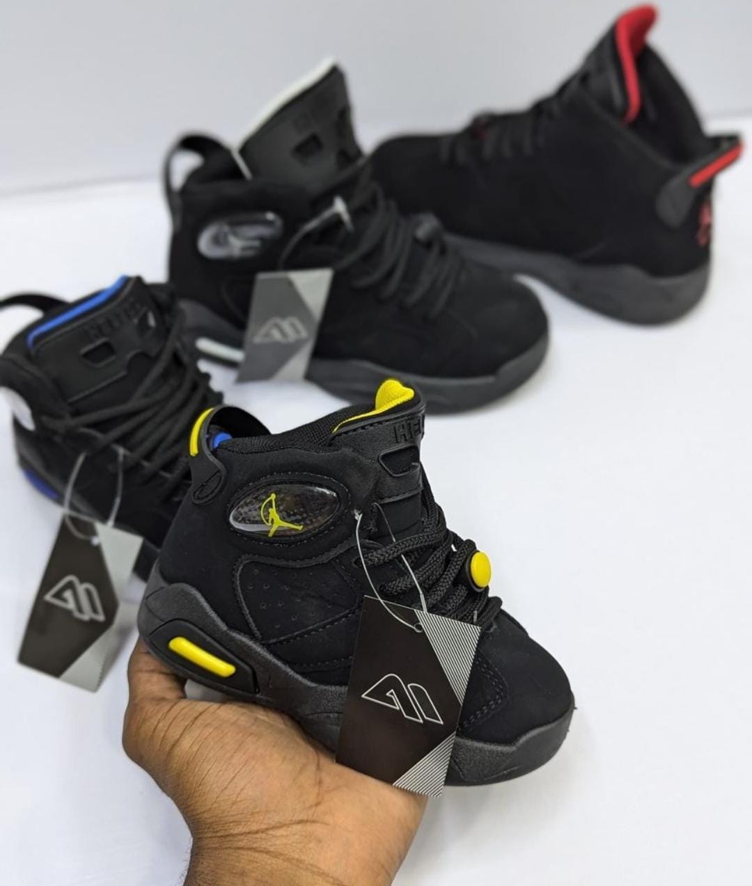 J6 kids Shoes Boys and Girls Shoes Comfortable Babies Sneakers Sport Shoes


Sizes (25-30)