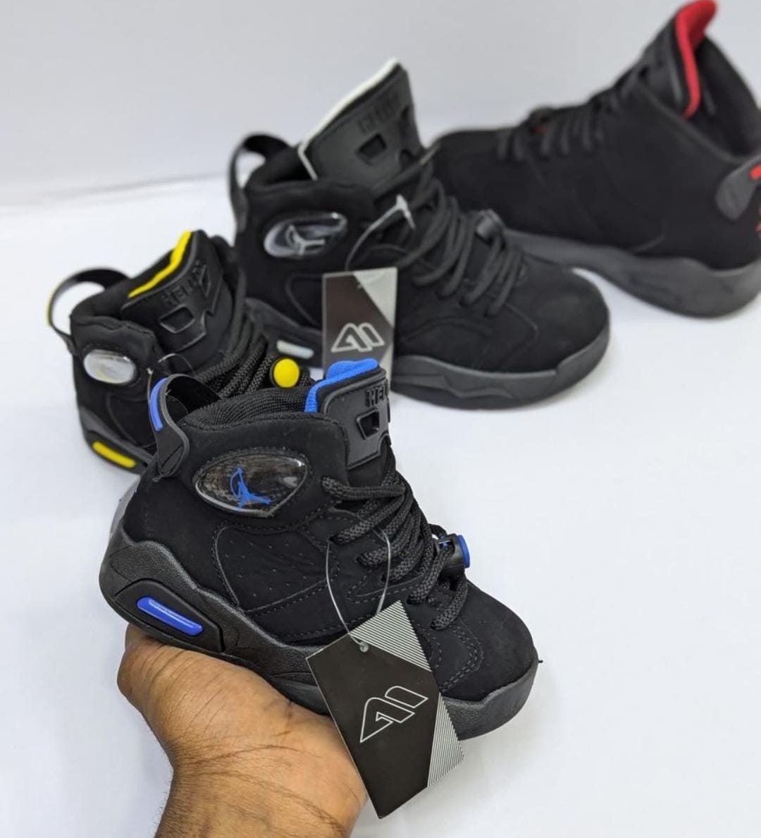 J6 kids Shoes Boys and Girls Shoes Comfortable Babies Sneakers Sport Shoes


Sizes (25-30)