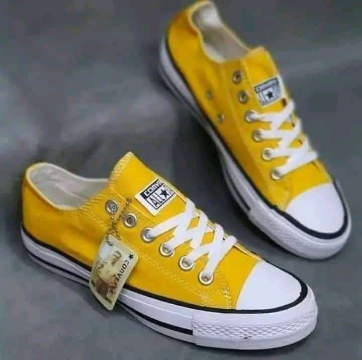 Fashionable Low Cut Unisex Men Women Sports Comfortable Sneakers Lace Up Closed Shoes Dress Leisure Boy Girl Shoes Fashion Rubber Shoes