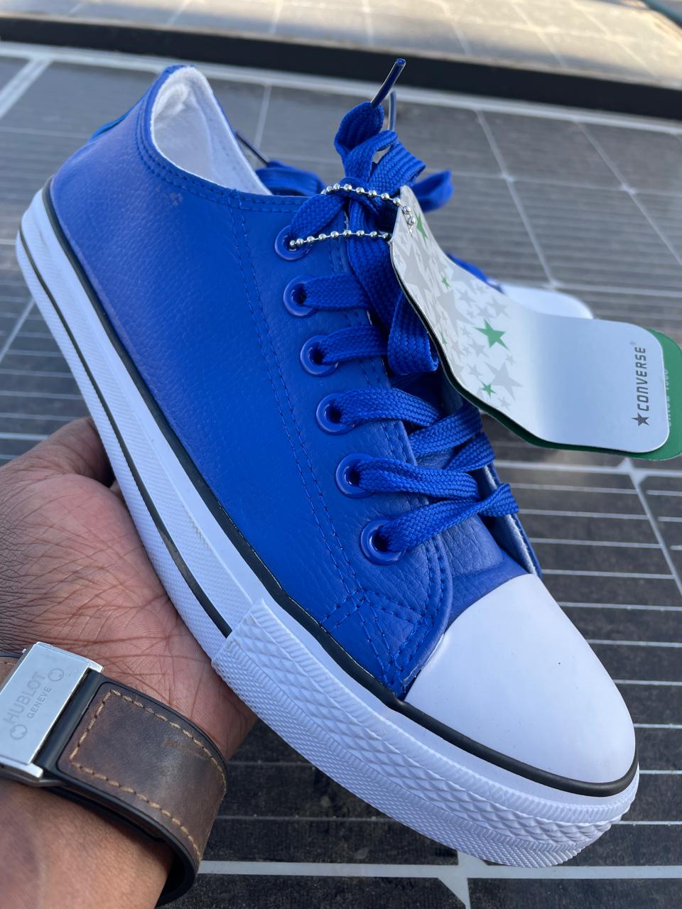 Elegant Rubbers Leather Latest edition Unisex Mens and Womens Shoes Comfortable Lace Up Sneakers Fashionable Gentlemen Shoes Low Cut Rubbers Sports Shoes
