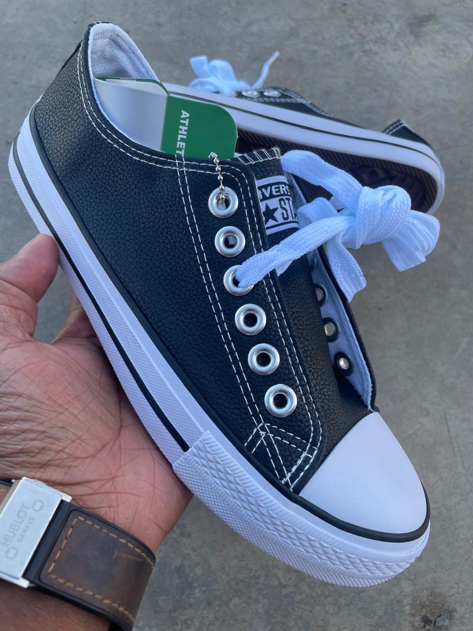 Elegant Rubbers Leather Latest edition Unisex Mens and Womens Shoes Comfortable Lace Up Sneakers Fashionable Gentlemen Shoes Low Cut Rubbers Sports Shoes