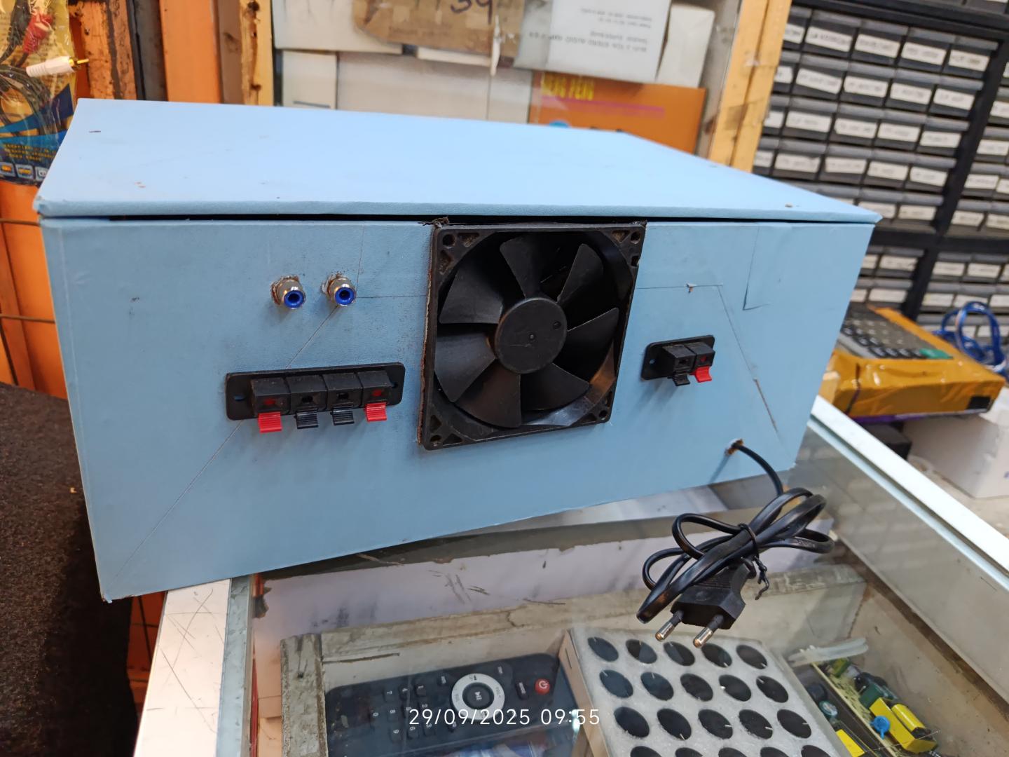 Juakali car radio amplifier with boschman equalizer Custom 2.1 Channel Home / Car Audio System / Boschmann 7 Band Equalizer, Bluetooth Car Stereo MP3/FM Player and Powerful Green Board Amplifier