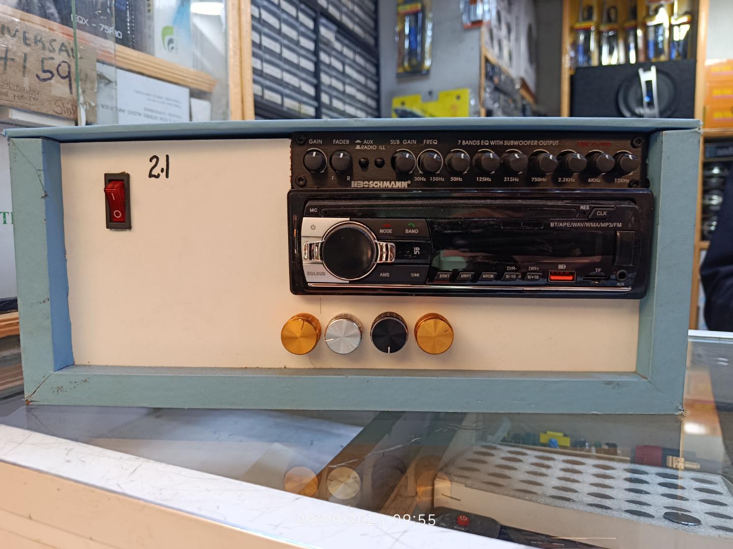 Juakali car radio amplifier with boschman equalizer Custom 2.1 Channel Home / Car Audio System / Boschmann 7 Band Equalizer, Bluetooth Car Stereo MP3/FM Player and Powerful Green Board Amplifier