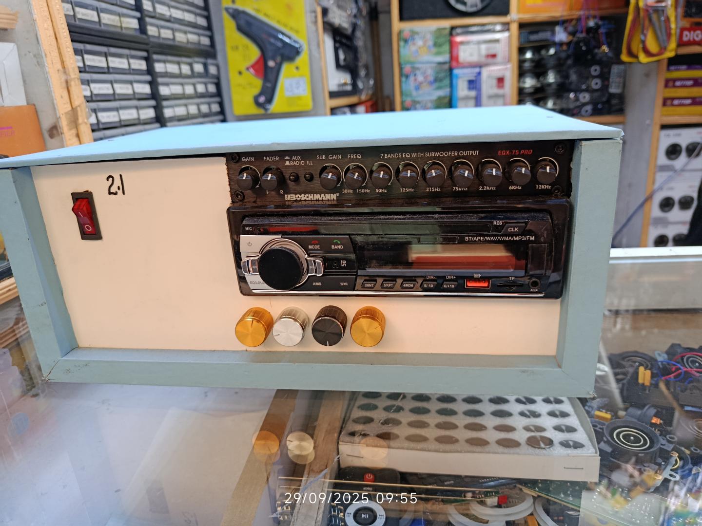 Juakali car radio amplifier with boschman equalizer Custom 2.1 Channel Home / Car Audio System / Boschmann 7 Band Equalizer, Bluetooth Car Stereo MP3/FM Player and Powerful Green Board Amplifier