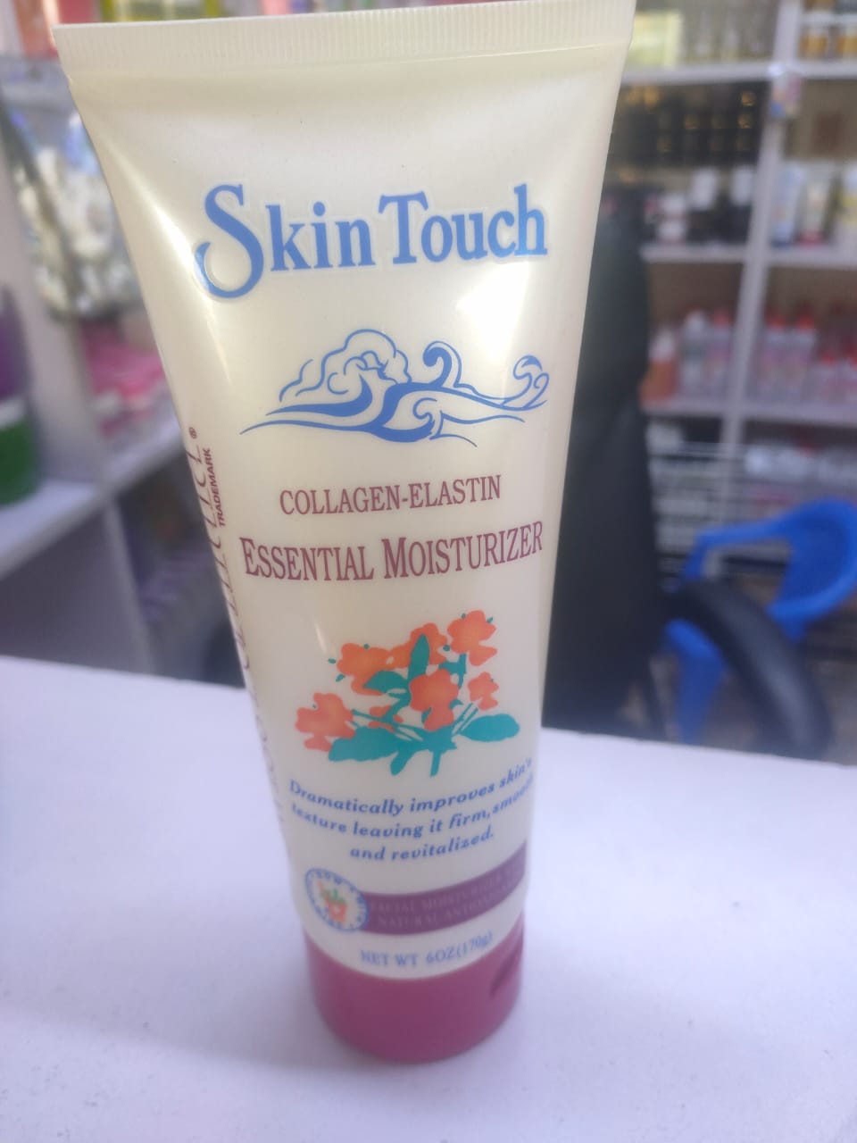 Skin Touch - All skin Types.
Discover the Swiss secrets for Smooth, Radiant Skin.
Net WT 6 OZ (170 g)