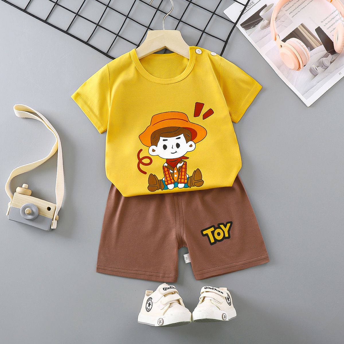 New children's short sleeve suit, pure cotton boys' T-shirt, summer boys' and girls' shorts, baby's summer clothes, round neck short sleeve shirt, elastic waist shorts, soft skin friendly breathable