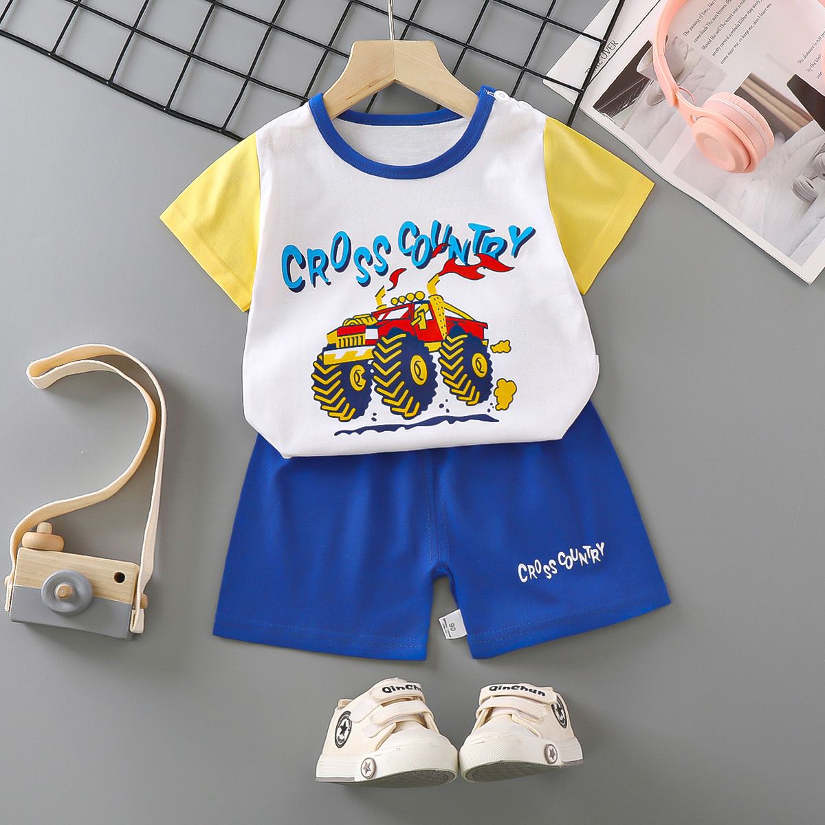 New children's short sleeve suit, pure cotton boys' T-shirt, summer boys' and girls' shorts, baby's summer clothes, round neck short sleeve shirt, elastic waist shorts, soft skin friendly breathable