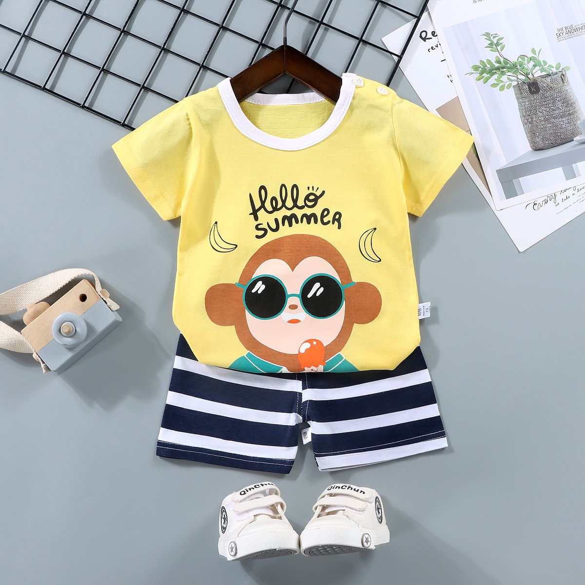 New children's short sleeve suit, pure cotton boys' T-shirt, summer boys' and girls' shorts, baby's summer clothes, round neck short sleeve shirt, elastic waist shorts, soft skin friendly breathable