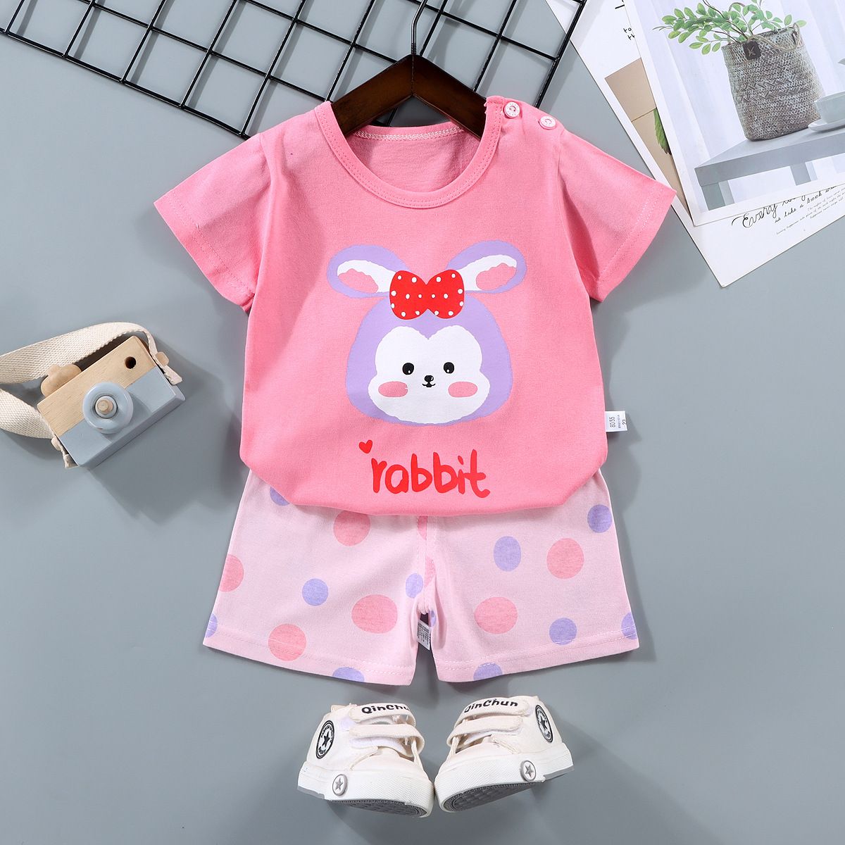New children's short sleeve suit, pure cotton boys' T-shirt, summer boys' and girls' shorts, baby's summer clothes, round neck short sleeve shirt, elastic waist shorts, soft skin friendly breathable