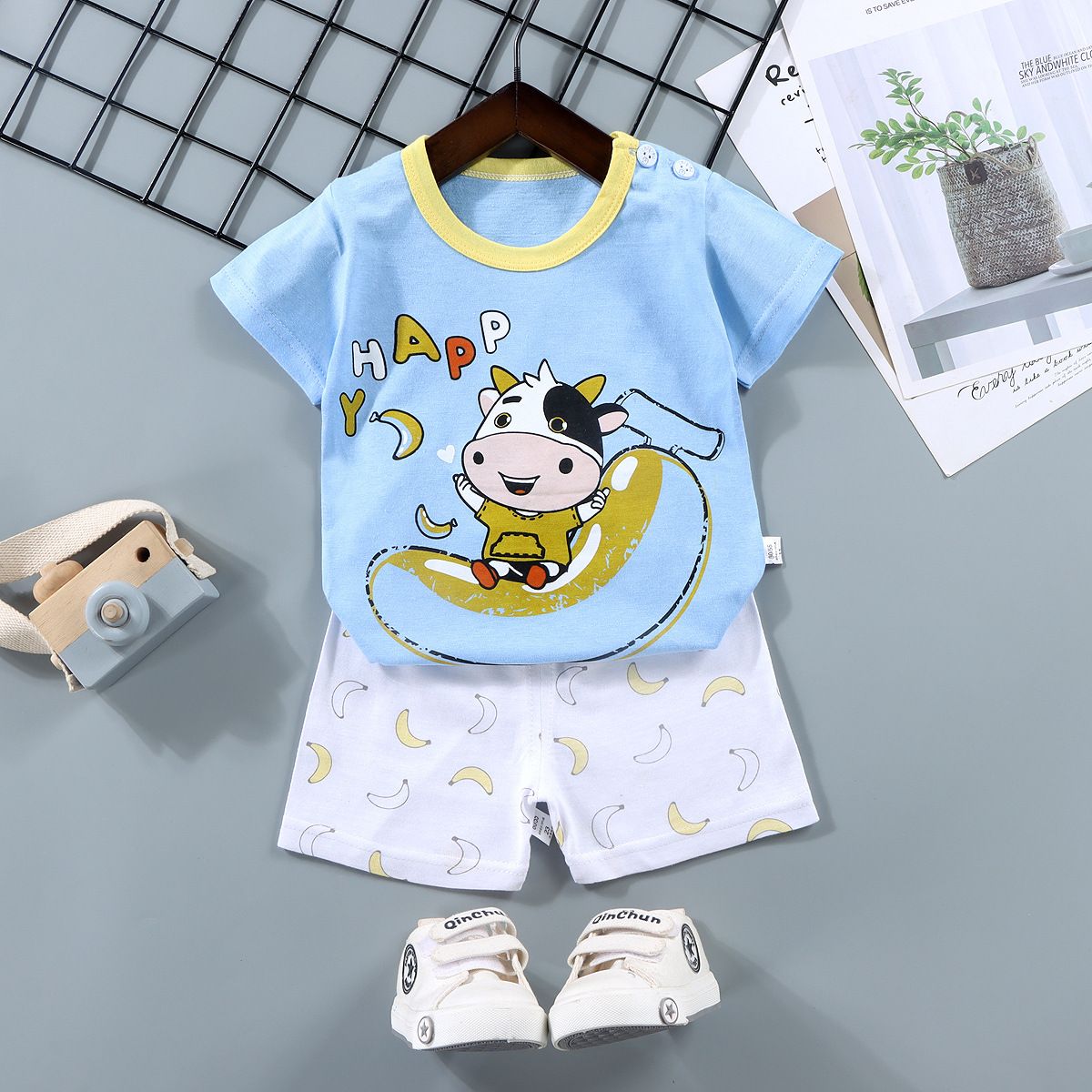 New children's short sleeve suit, pure cotton boys' T-shirt, summer boys' and girls' shorts, baby's summer clothes, round neck short sleeve shirt, elastic waist shorts, soft skin friendly breathable