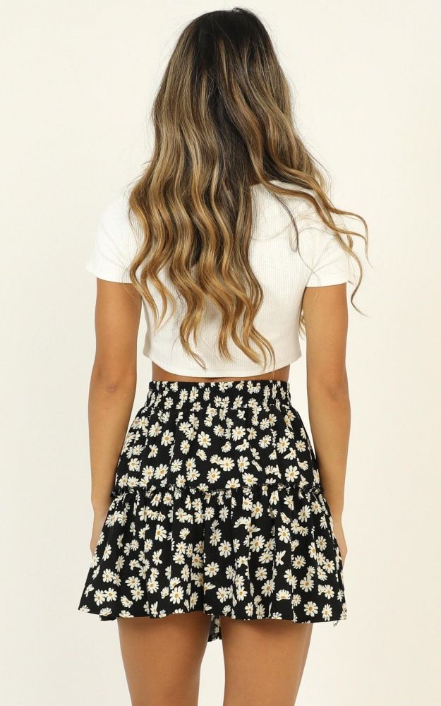 2024Europe and America's new short skirt, women's floral skirt, net red daisy print wrinkled skirt for women, summer popular A-line skirt, slim and versatile, soft and skin friendly, Tiktok - popular