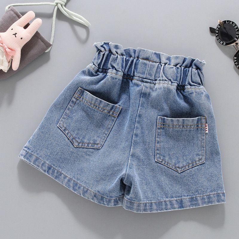 New girls' pleated denim shorts, popular children's jeans for summer outerwear, baby girl hot pants short Korean style western-style, butterfly pearl decoration, elastic waist, soft and comfortable