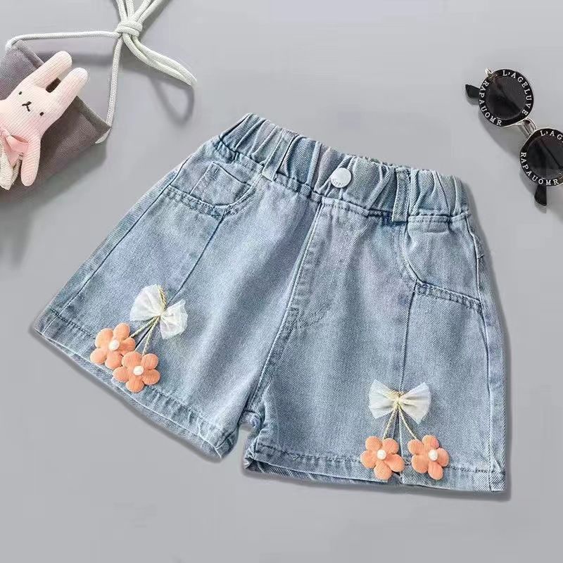 New girls' pleated denim shorts, popular children's jeans for summer outerwear, baby girl hot pants short Korean style western-style, butterfly pearl decoration, elastic waist, soft and comfortable
