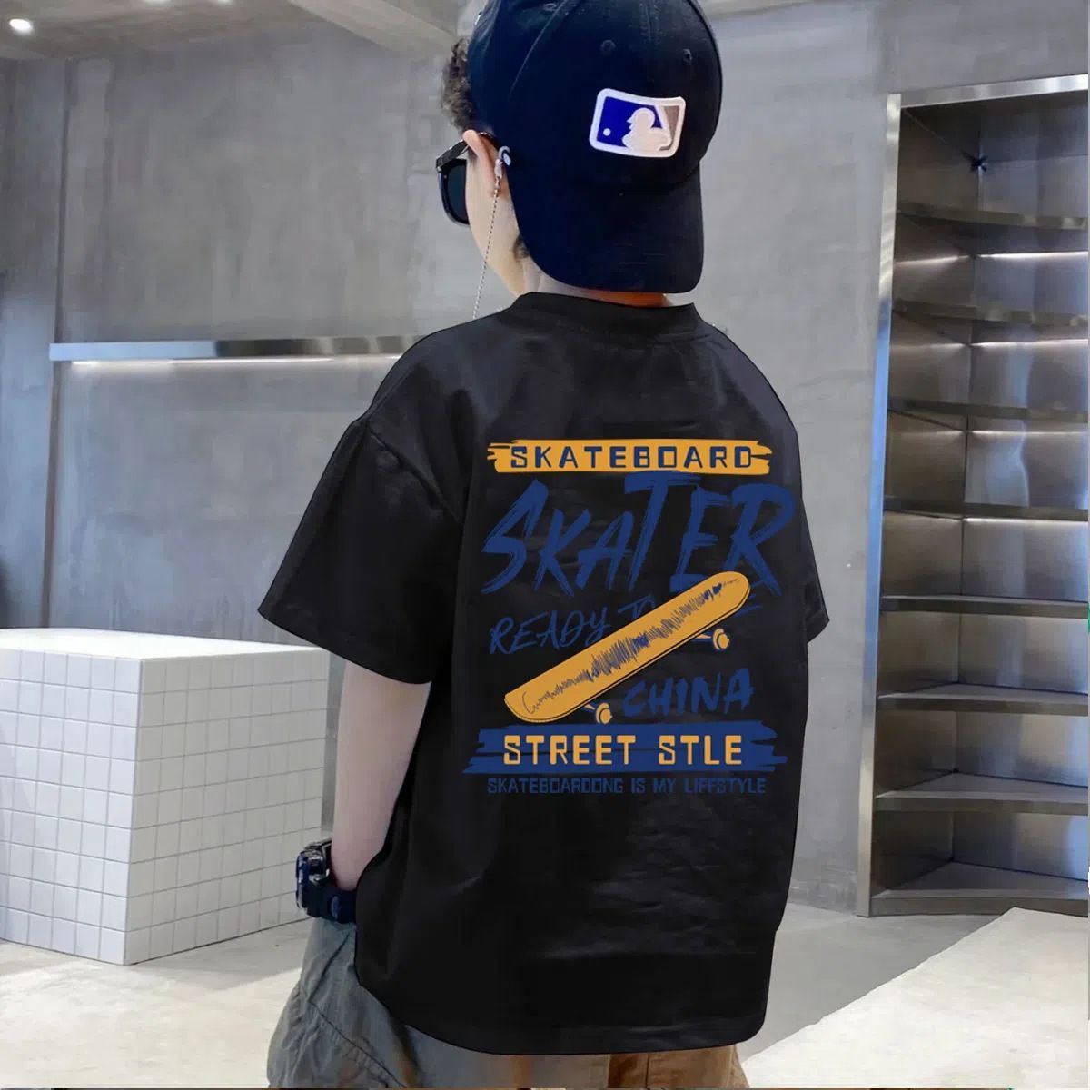 New trendy street style children's clothing,boys' t-shirts with short sleeves,summer children's mid to large boys' tops with half sleeves,autumn innerwear with trendy ins,soft breathable,comfortable