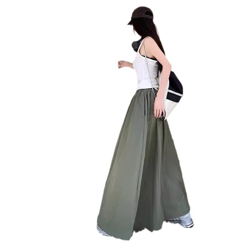 2024 vintage niche green elastic waist skirt for women, high waist slimming umbrella skirt, slim fit A-line skirt, waist cinching long skirt, versatile A-line long skirt, With pocket,comfortable