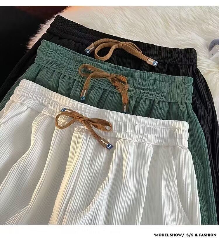 New Ice Silk Casual Shorts for Men, Summer Thin American Trendy Brand Trendy Quick Drying Sports Pants, Loose Large Beach Pants, Thin Band Elastic Waist, Pocket, Simple Fashion, Casual Versatile