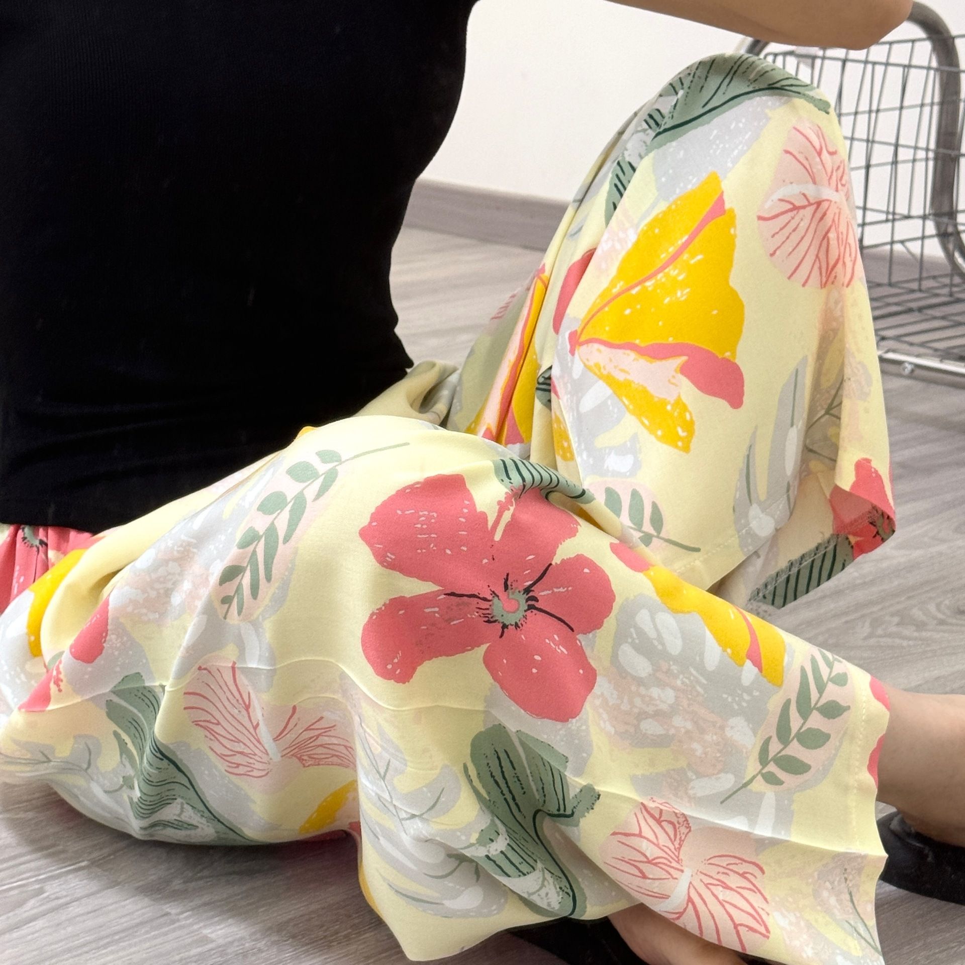 New cotton silk sleeping pants, women's plus size artificial cotton beach pants, can be worn as home cartoon casual floral pants, loose elastic pants, comfortable and breathable, versatile