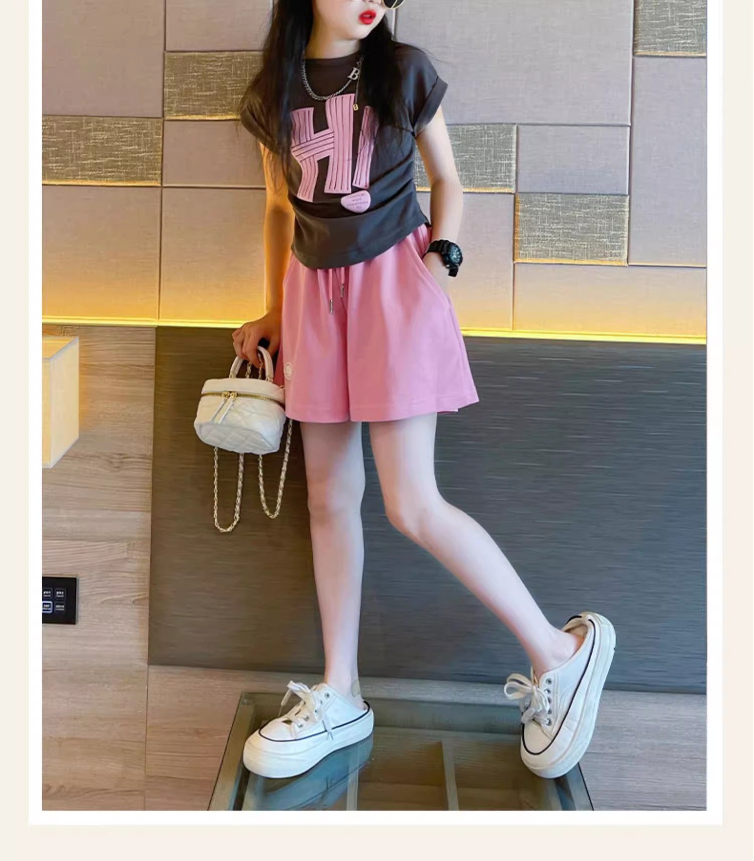 New girls' sweet set,2025 new mid to large children's stylish two-piece set,letter short sleeved shorts,soft comfortable fabric,Shine in Style!Let Your Little One Stand Out in Kenya!