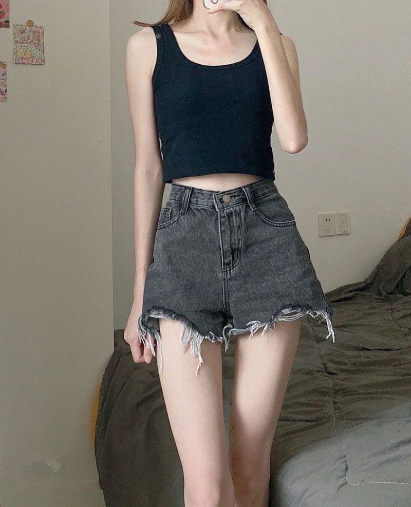 2025 new denim shorts with frayed edges and holes for women,oversized loose and thin,wide leg slimming straight leg A-line hot pants,Trendy in Nairobi:Chic High-Waist Denim Shorts with Frayed Edges