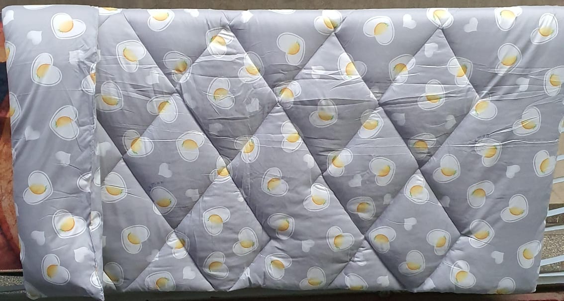 Duvet Beddings Set Includes 1Duvet 1Bedsheet 2Pillowcases 4*6ft & 5*6ft