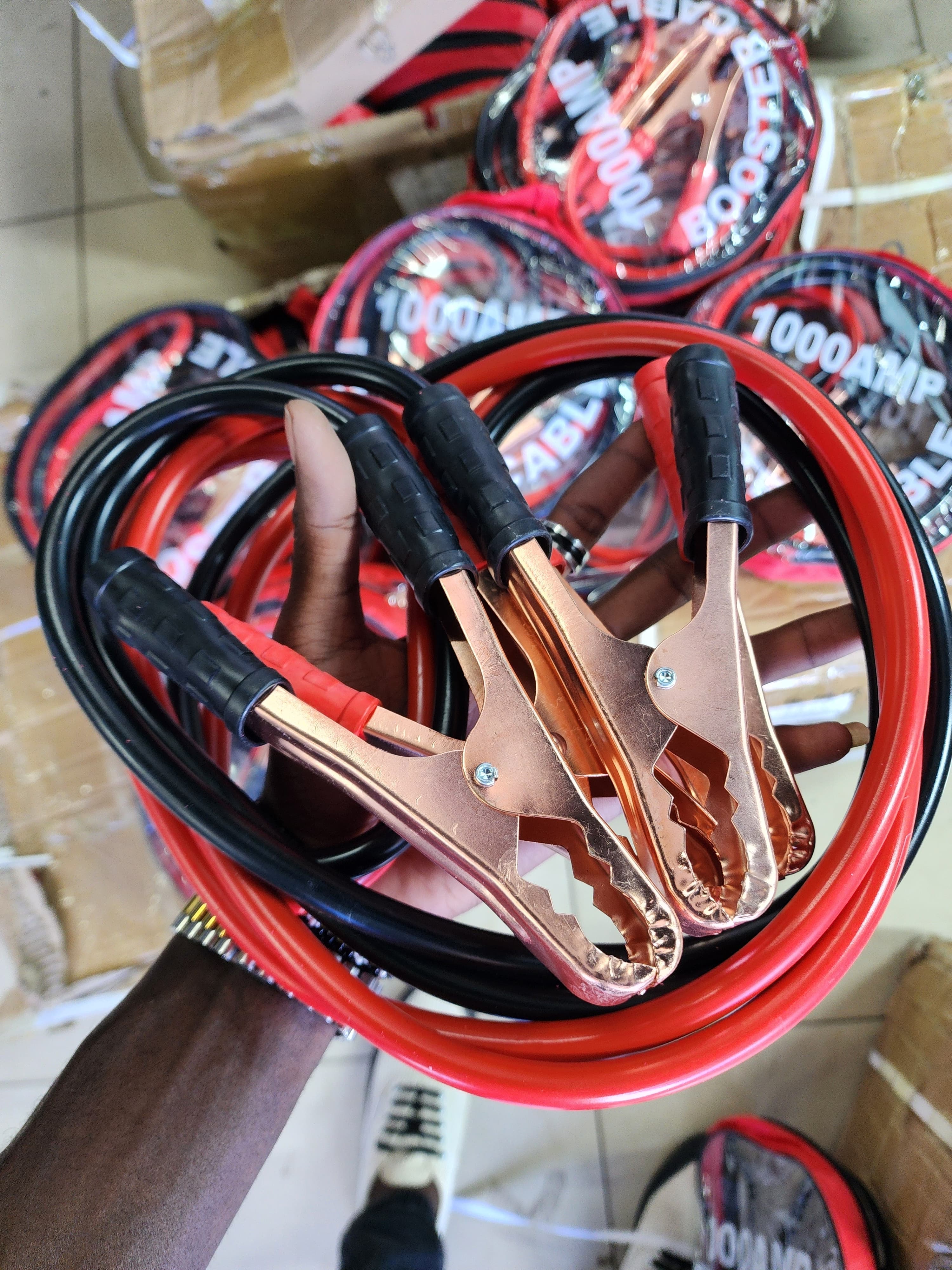 🎇Heavy Duty Car Jump Starter Cables🍠power up your car battery in a matter of seconds. Keep it in your car at all times since you never know when you'll run into your problems. It's so easy and conve