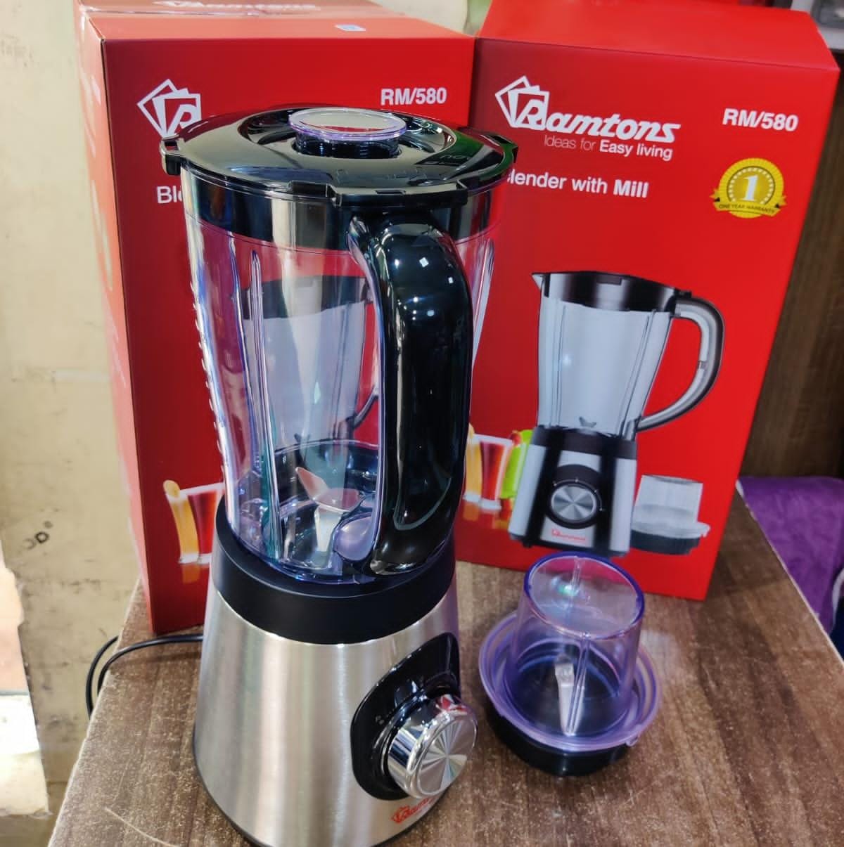 ONLY AT KLIMALL🥏Ramtons  Blender  2 in1
Capacity 1:5 ltrs
2 speed control  with pulse 
With lid lock
Full copper motor
500 wattz😶‍🌫️delivers smooth results for smoothies, soups, and sauces. Equippe