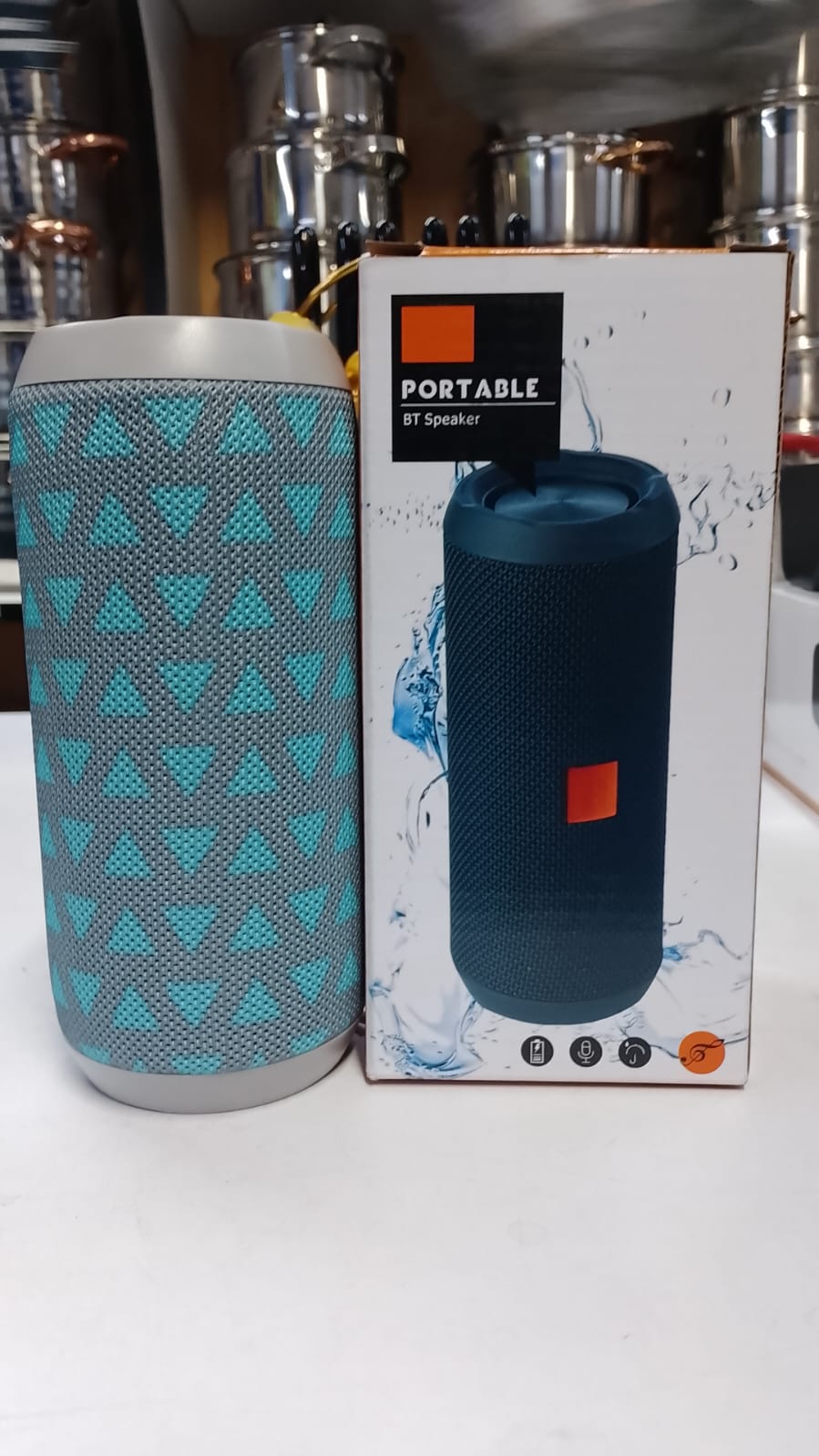 Bluetooth Wireless Speaker. Portable Powerful Quality Sound Stereo.🎼🎼delivers robust audio with multiple input options and includes visual lighting effects to enhance the listening experience. Built