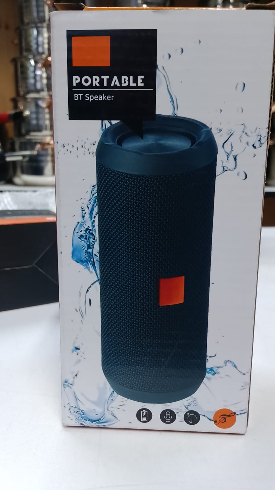 Bluetooth Wireless Speaker. Portable Powerful Quality Sound Stereo.🎼🎼delivers robust audio with multiple input options and includes visual lighting effects to enhance the listening experience. Built