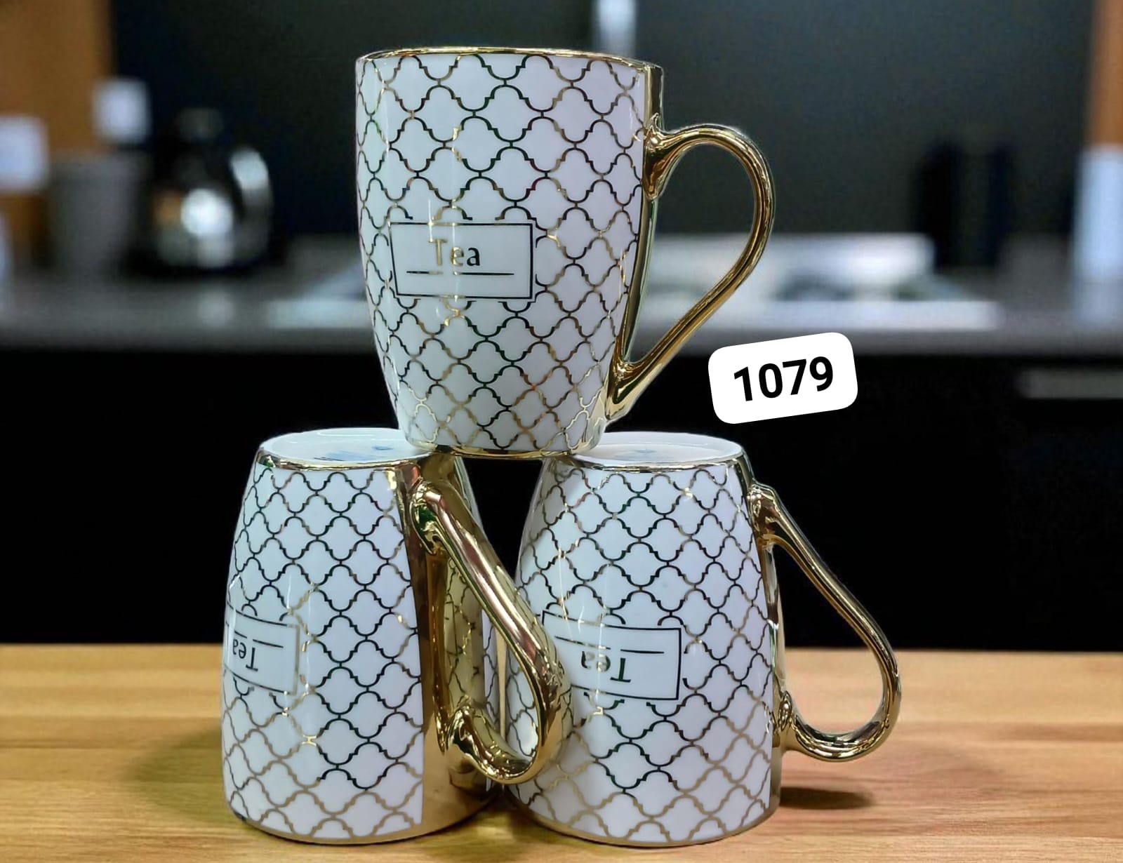 🤪Discover The New Arrivals 🤪Set of 6 Golden Cups Marble Ceramic Coffee Cup.Smooth surface, easy to clean, clean after flushing, thick and durable.
Fired at high temperature, the glaze is firm, smoot