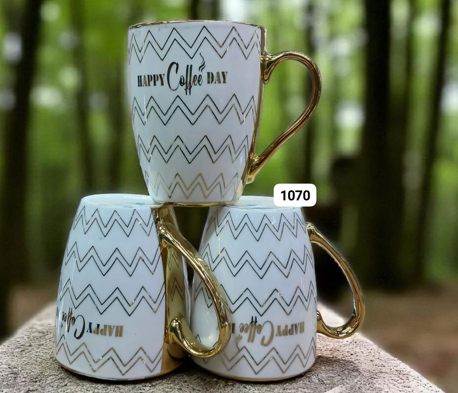 🤪Discover The New Arrivals 🤪Set of 6 Golden Cups Marble Ceramic Coffee Cup.Smooth surface, easy to clean, clean after flushing, thick and durable.
Fired at high temperature, the glaze is firm, smoot