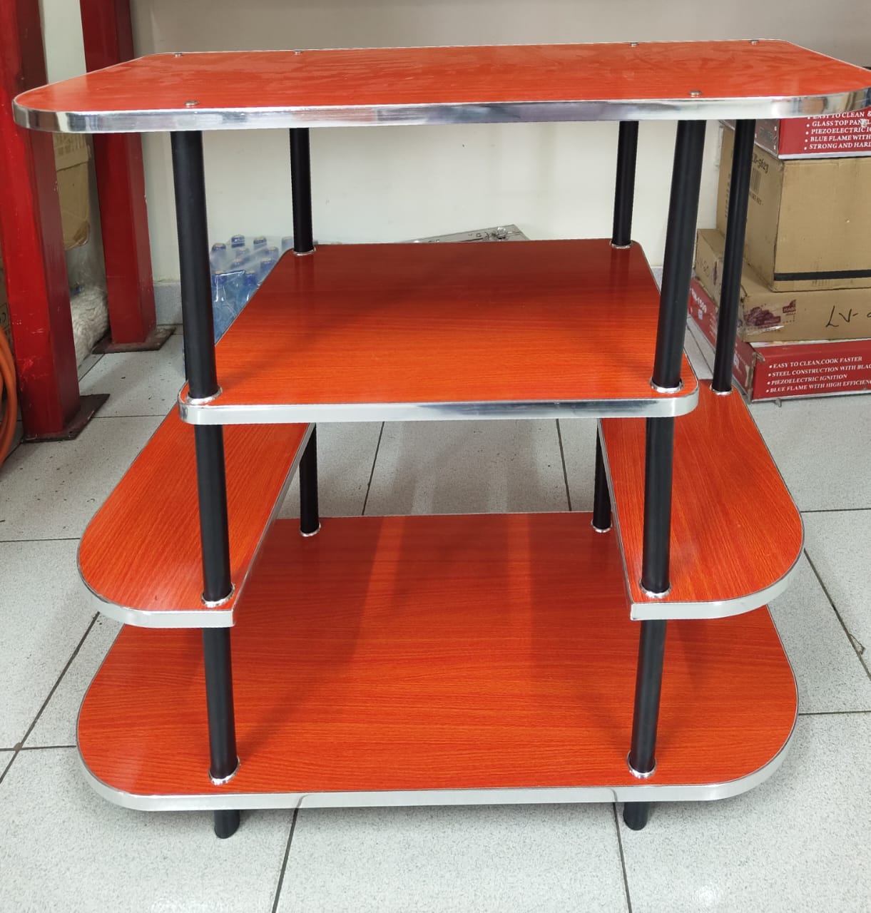 📌New Arrival 📌 Stylish  Wooden executive tv stand🥢Material: Wood & Steel tube
Durable MDF Body
Great Smooth Finishing.
Spacious drawers for extra storage.
Good Design to imply class and a sense of