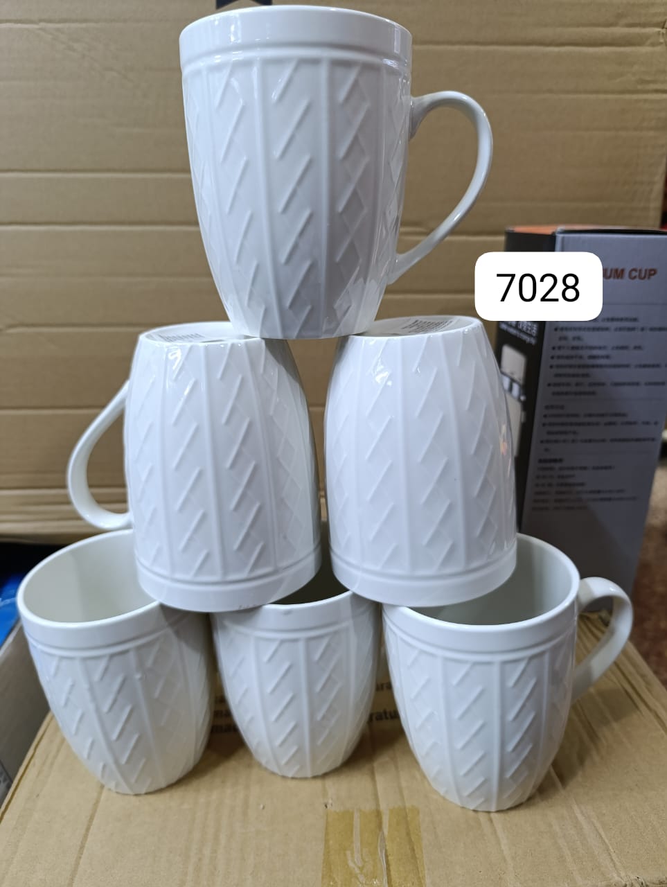 ▪️✔️Elegant Mugs/Cups For Tea/Coffee-Set(6pcs)▪️✔️Strong ceramic mugs
Made with thick comfortable grip ergonomic handles
Quality Chip resistant ceramic material
Classic design fit any kitchen style