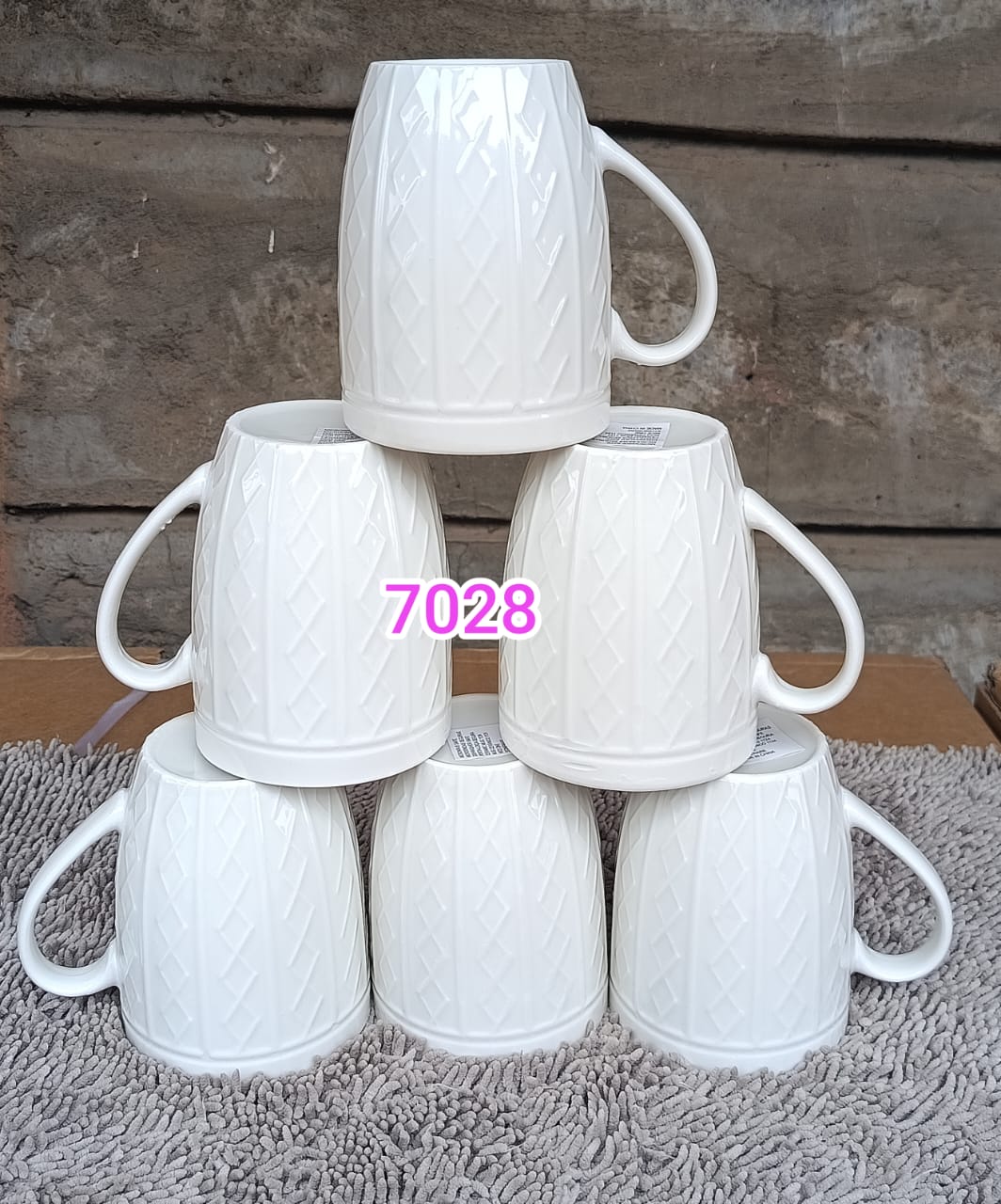 ▪️✔️Elegant Mugs/Cups For Tea/Coffee-Set(6pcs)▪️✔️Strong ceramic mugs
Made with thick comfortable grip ergonomic handles
Quality Chip resistant ceramic material
Classic design fit any kitchen style