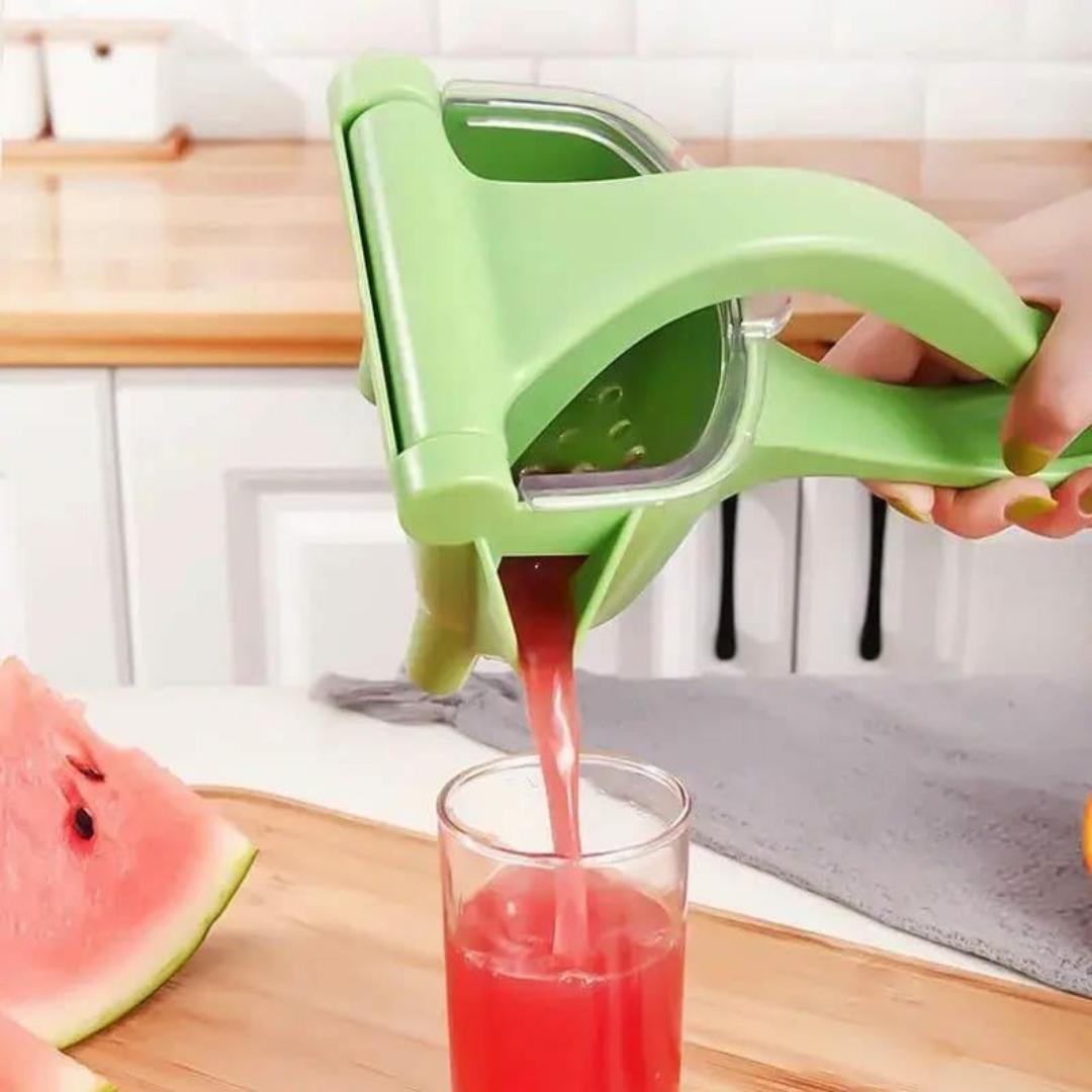 Multifunctional manual juicer extractor handheld plastic manual juicer fruit squeezer  non-electric juicer press