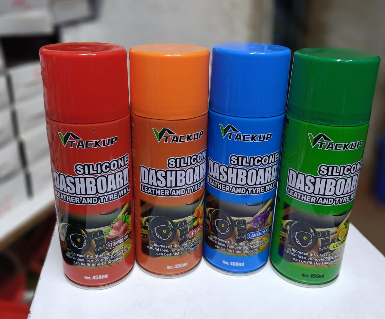 *✅ Dashboard leather and tyre wax, this is suitable for all kind of vehicle instrument desks, electrical appliances,tires, steering wheel, leather sofas,bumpers, plastic and furniture*
*450 ml*