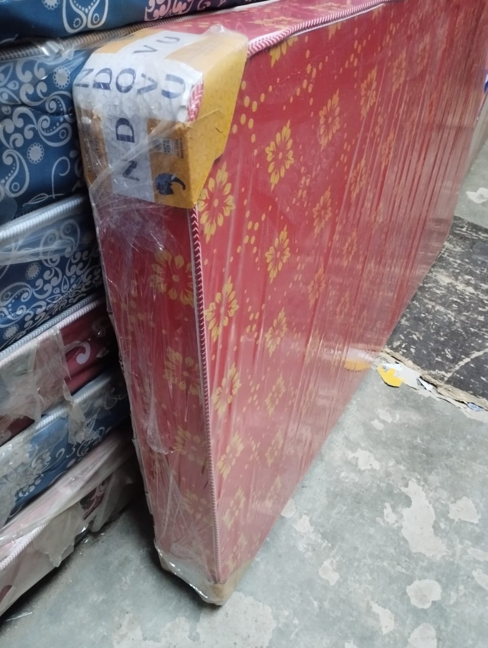 🛏️🎁 NDOVU 8-Inch heavy Duty High-Density Foam Mattress – Durable, Plain Finish for Home & Hostel Use 💪🛌 Premium Support & Comfort (Brand New with Warranty) 🌟🛡️