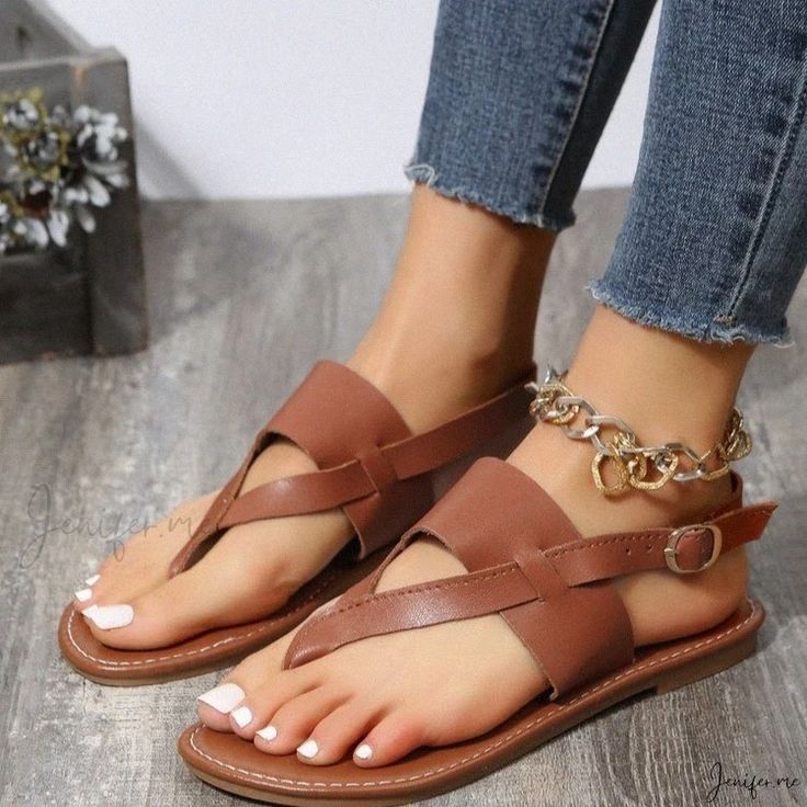 Ladies comfort slides leather sandals for beach can be worn with dress , trousers or shorts on the beach, or streets for strolling or at work affordable cute elegant stylish