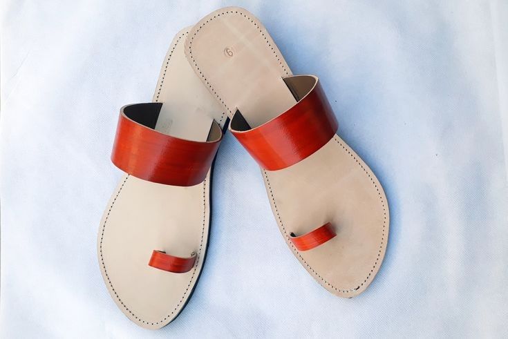 Ladies comfort slides leather sandals for beach can be worn with dress , trousers or shorts on the beach, or streets for strolling or at work affordable cute elegant stylish