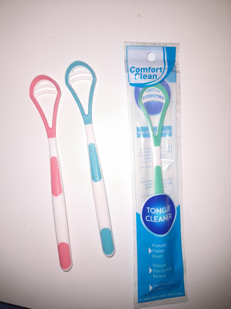 Tongue scraper, suitable KIDS & ADULTS provides healthy oral care, is easy to use, and helps combat bad breath. Travel portable cleaner Tongue coating cleaning brush