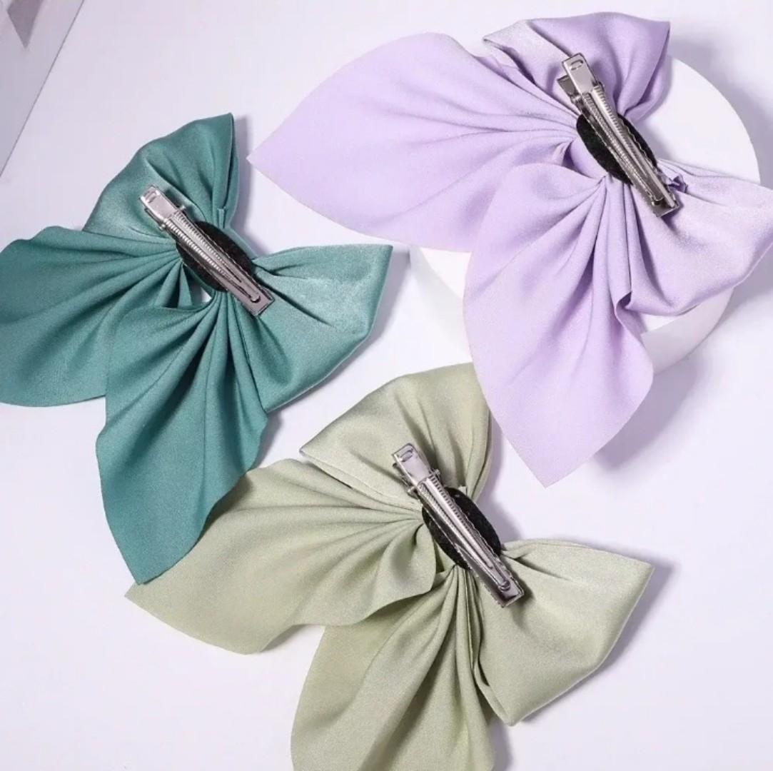 Hair Bow,short cute satin hair bow(Butterfly design)A Must have for a baby girl