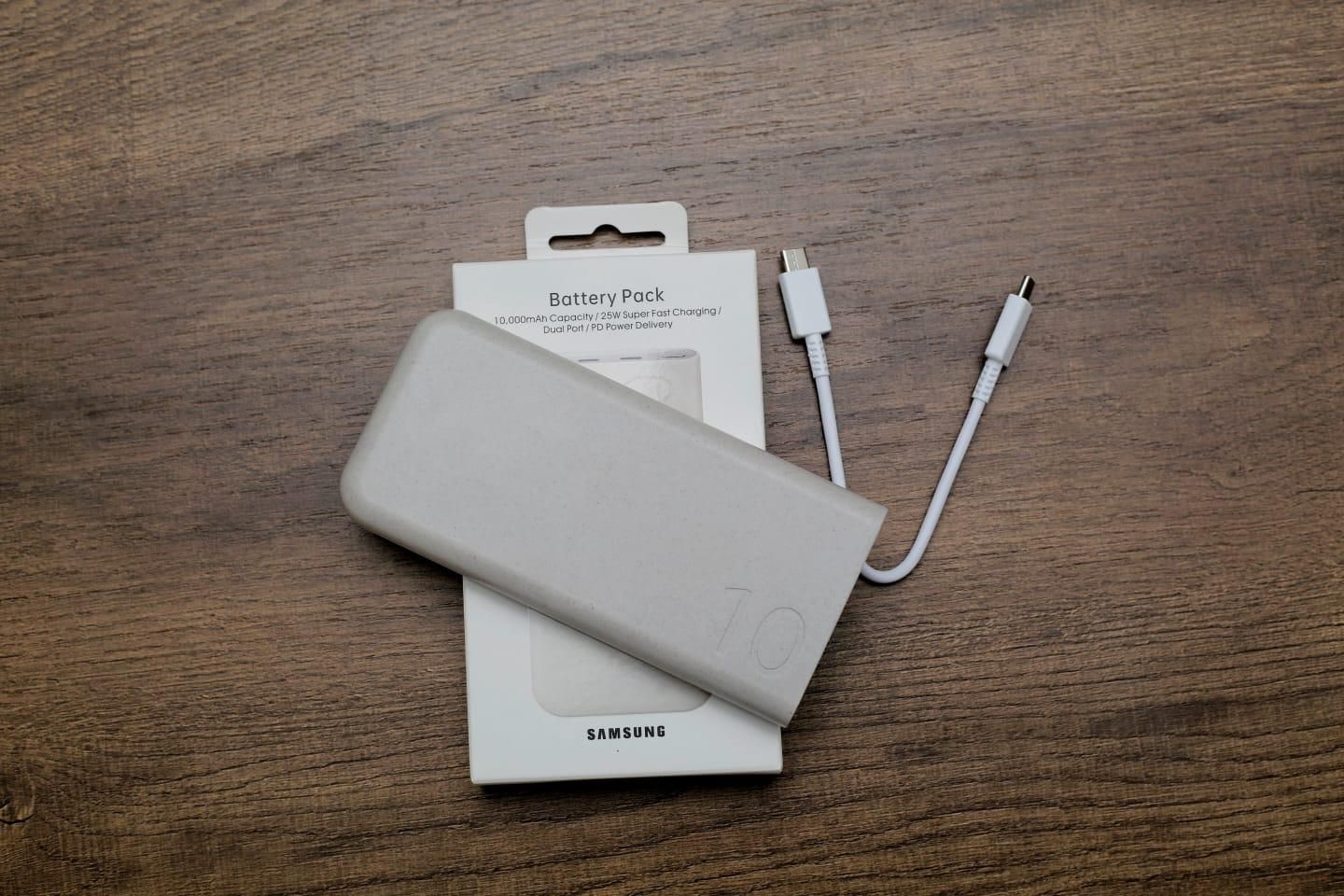 Samsung 25W  Power Bank Super fast charging & 7.5W  wired  Charger Portable Battery Power Bank for Galaxy, iphone, Pixel & xiaomi