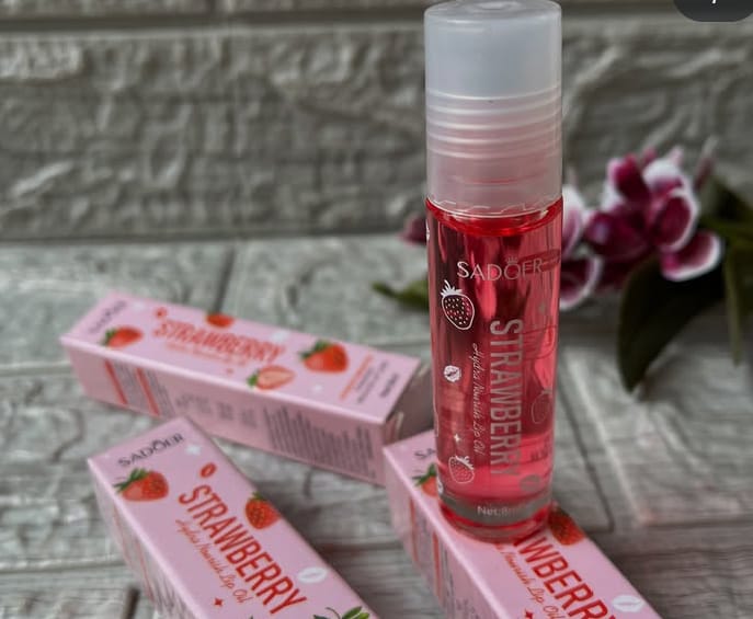Hydrating Lip Oil - Non-Sticky & Plumping Lip Care (4ml)