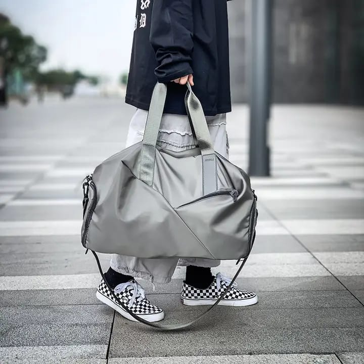Unisex Travel/gym Bag Waterproof,shoe Compartment, Backpack Bag.Feature:
This bag full of sports elements.
Lightweight material, suitable for outdoor travel
Backpack when not in use can be incorporate
